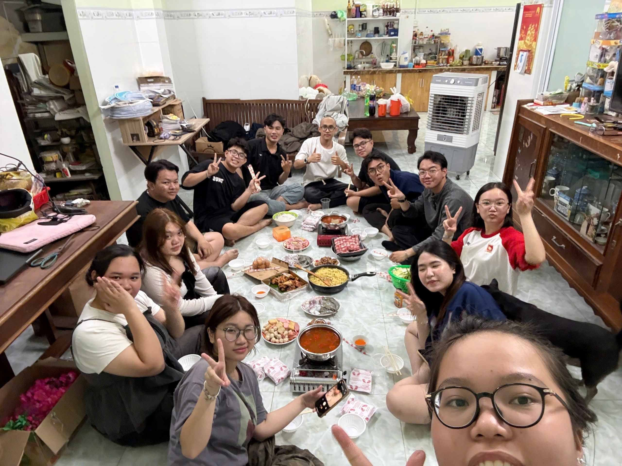 Tụ họp nhà Minh Ninh